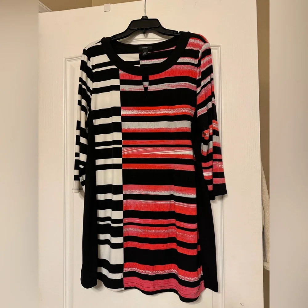 Alafani dress- size xl. Black/white/orange stripe.